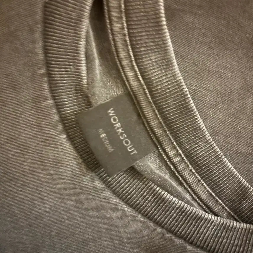 [BUNJANG] WORKS OUT Vintage Washed Long Sleeve T-Shirt / WORKSOUT 웍스아웃 빈티지 워싱 롱슬리브
