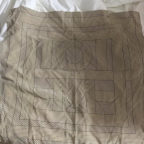 [BUNJANG] Louis Vuitton Totem Monogram Silk Scarf / 토템 모노그램 실크 스카프