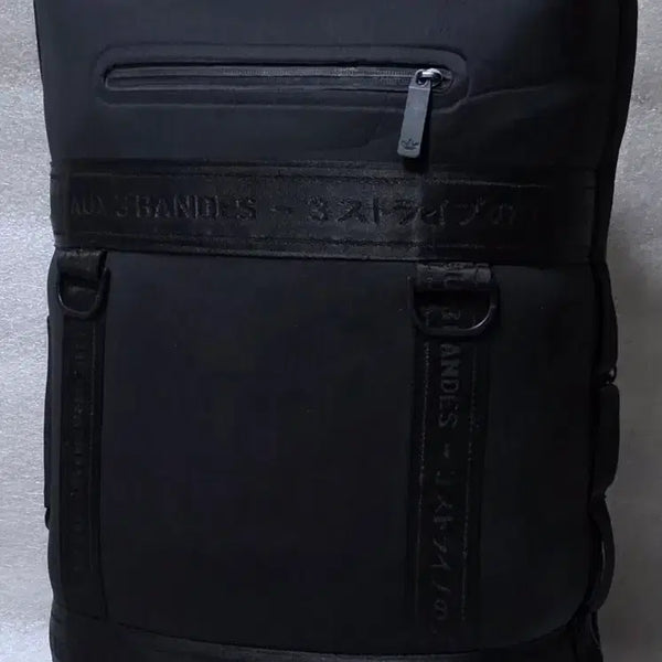[BUNJANG] Adidas Originals NMD Night Backpack / 아디다스 오리지널스 NMD 나이트 백팩 노트북수납 여행배낭