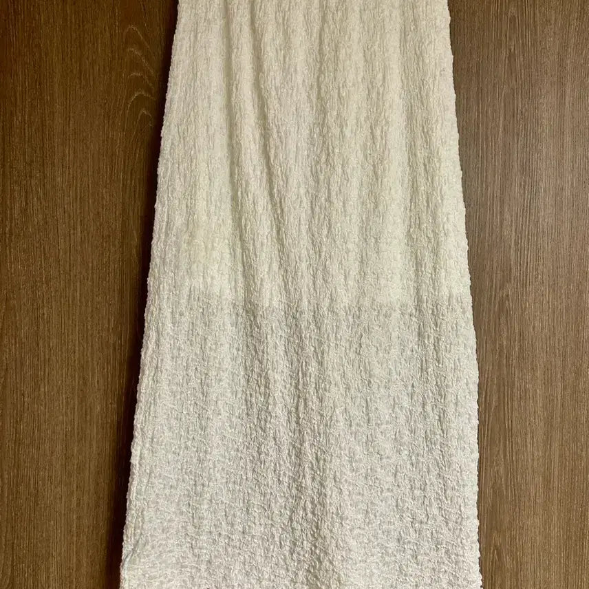 [BUNJANG] Airuve White Texture Long Skirt / 에이루브 화이트 텍스쳐 롱 스커트