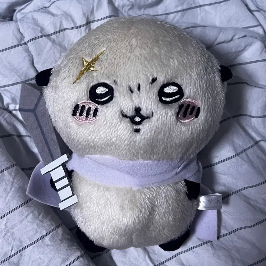 [BUNJANG] Chiikawa FURYU Toru Rakko "Sword" Medium Plush / 치이카와 후류 토벌 랏코 칼 든 중형 인형 누이 개봉 양도