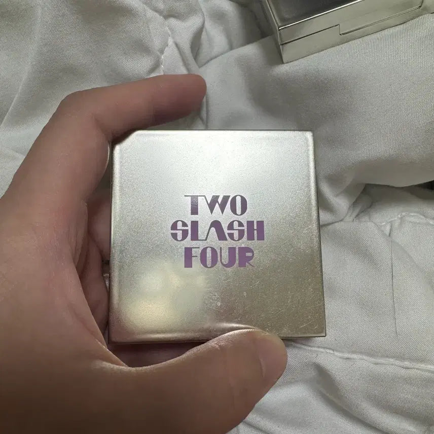 [BUNJANG] Two Slash Four All Over Face Blush Berry Crush / 투슬래시포 올 오버 페이스 블러쉬 베리 크러쉬