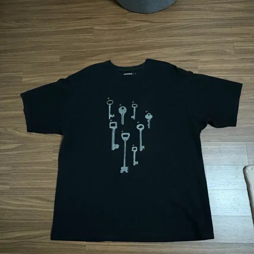 [BUNJANG] Haehachiroo Size 4 T-Shirt / 해칭룸 키 티셔츠
