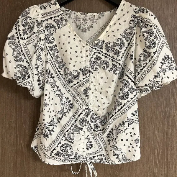 [BUNJANG] Coolkitten Paisley Pattern Short Sleeve Blouse / 쿨키튼 페이즐리 패턴 블라우스
