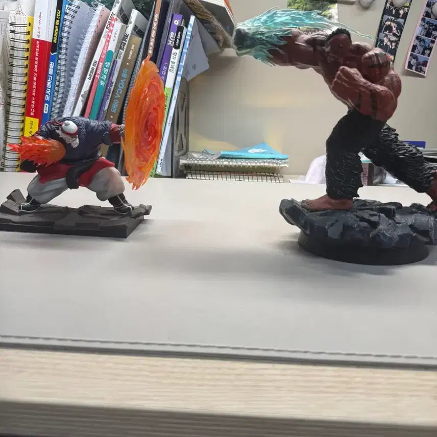 [BUNJANG] Webtoon Tiger Mask White Eyebrows Figure / 호랑이형님 피규어 흰눈썹