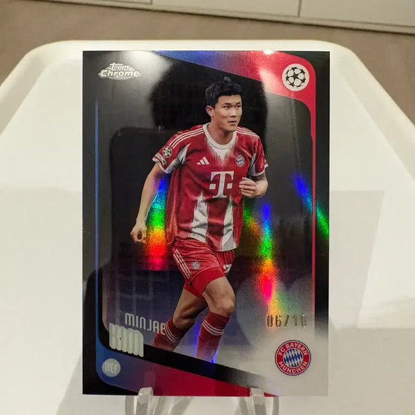 [BUNJANG] Topps Chrome Bayern Munich Kim Min-jae 1/10 Black Refractor Card / 탑스 크롬 바이에른 뮌헨 김민재 10한정 블랙 카드