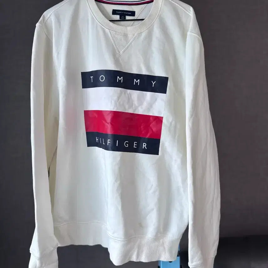 [BUNJANG] Tommy Hilfiger White Big Logo Sweatshirt L / 타미힐피거 화이트 빅로고 맨투맨 L