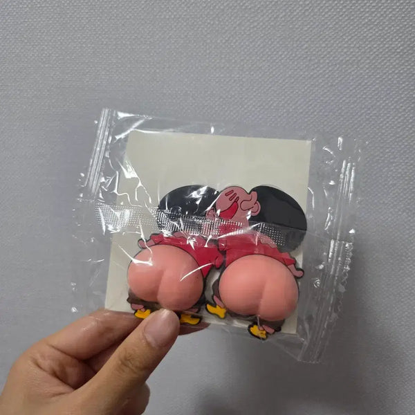 [BUNJANG] Shin-chan Butt Squishy Door Bumper Sticker / 새상품) 짱구 문콕 방지 엉덩이 말랑이 스티커