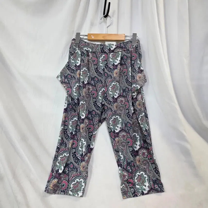 [BUNJANG] Paisley Pattern 7/8 Length Pants / 페이즐리 여성패턴 7부 팬츠