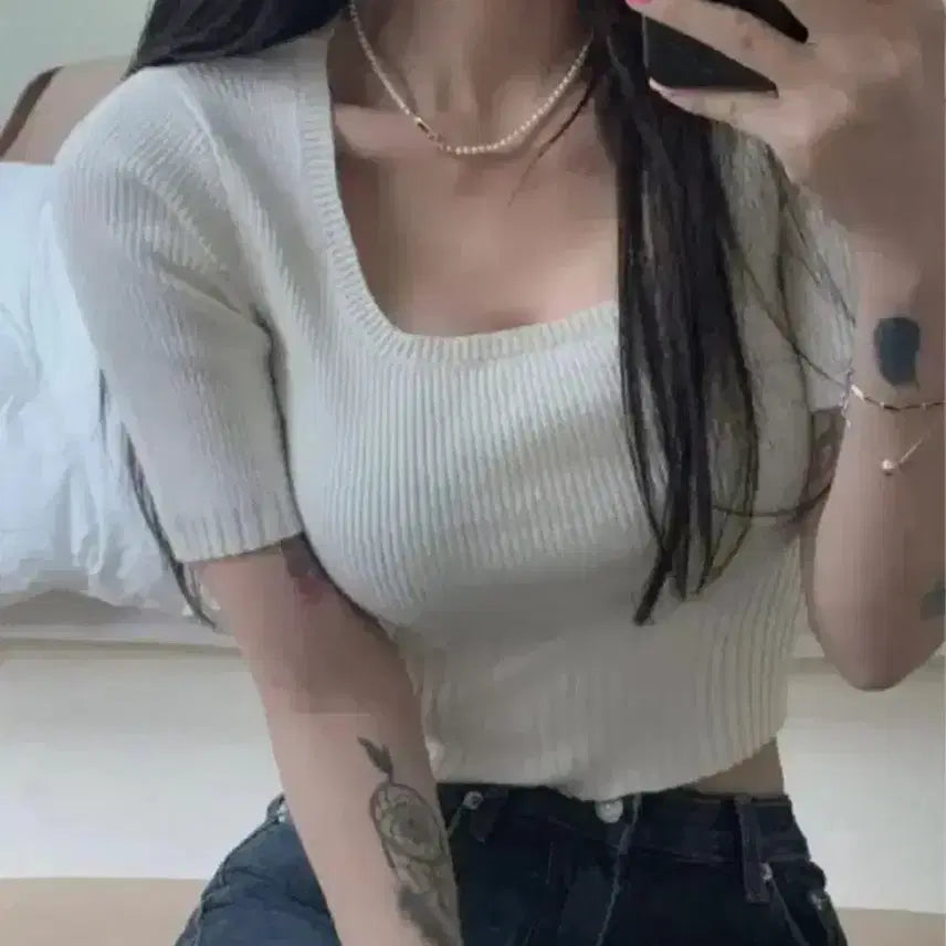 [BUNJANG] Pale Jade Short-Sleeved Knit Top (Ivory, Charcoal) / 페일제이드 반팔 니트 아이보리, 차콜