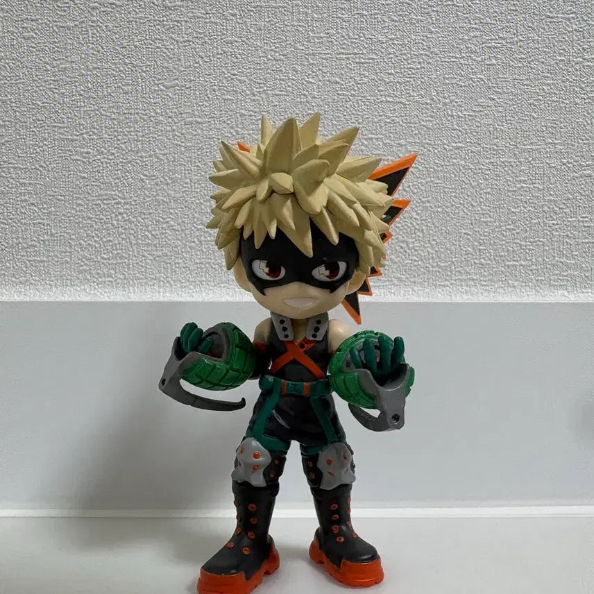 [BUNJANG] My Hero Academia Bakugo All Might Ver. Figure / 나히아 팔버스 바쿠고 피규어