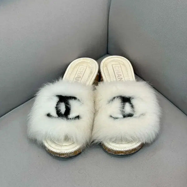 [BUNJANG] Chanel Fur Shearling Mules Slippers Size 37 / 샤넬 퍼 시어링 뮬 슬리퍼 37사이즈
