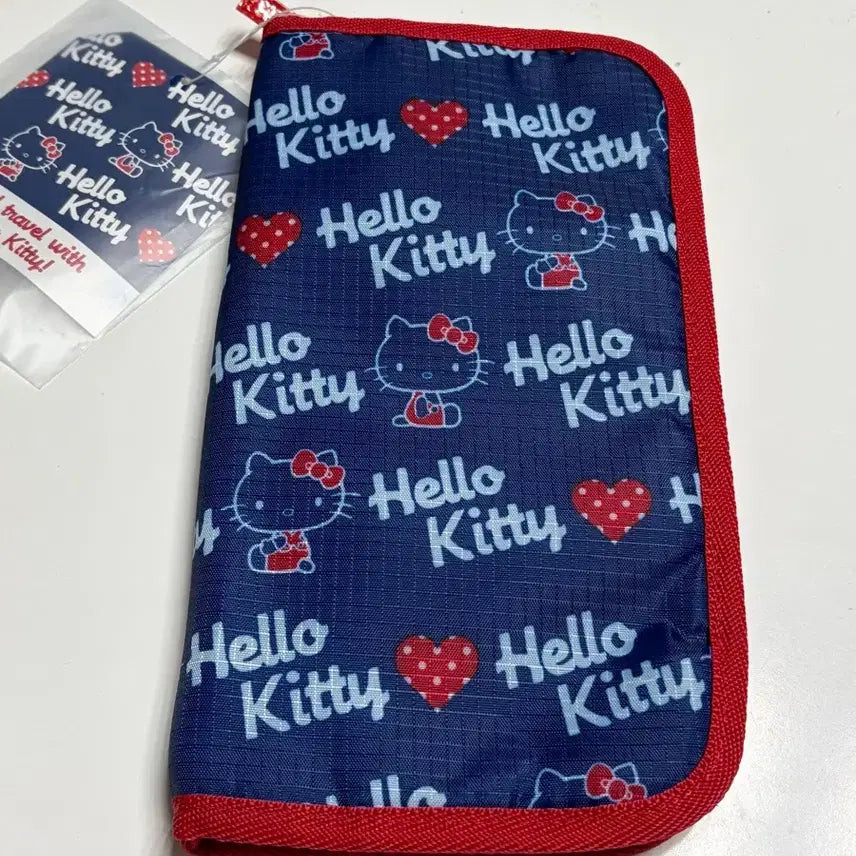 [BUNJANG] Hello Kitty Classic Flat Pouch Travel / 헬로키티 고전 플랫파우치 트래블