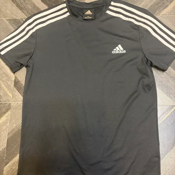 [BUNJANG] Adidas Short Sleeve T-Shirt - Size 85 / 아이다스 반팔 85
