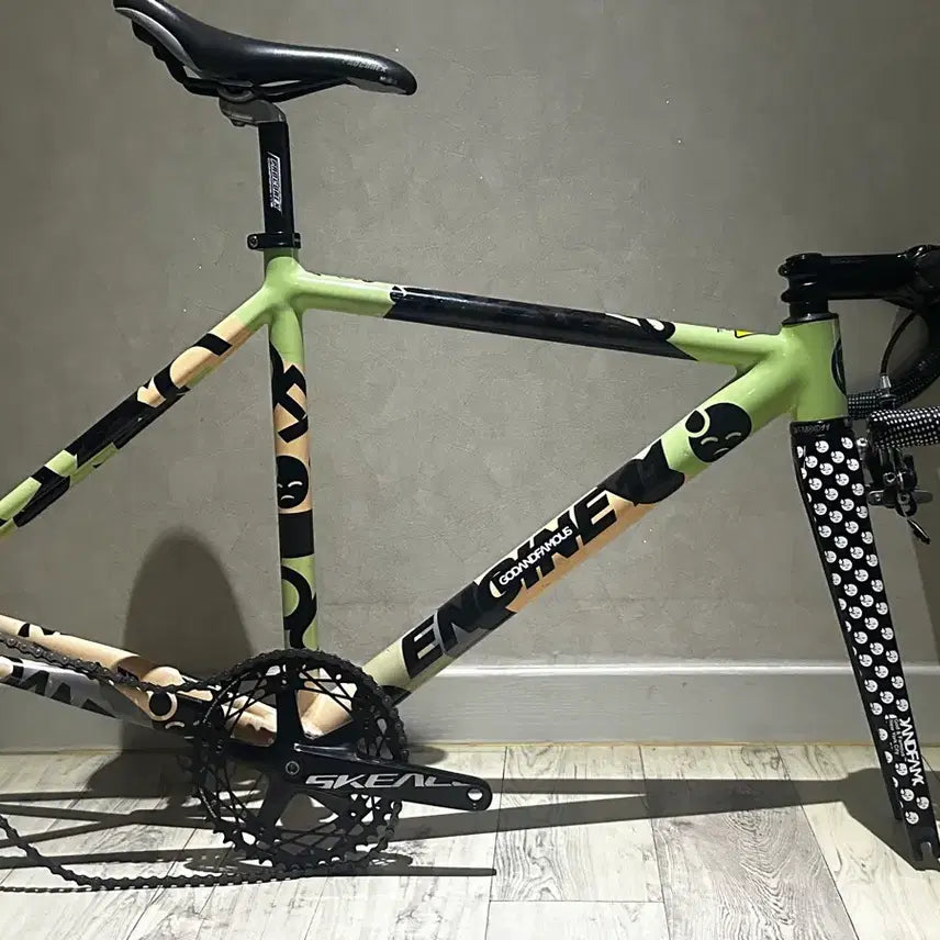 [BUNJANG] Engine 11 CritiD GodnFamous Half-Wheel Track Bike / 엔진11 크릿디 갓엔페이머스 반차 어그로ㄴㄴ(브렉달려있어요)걍 씹급처