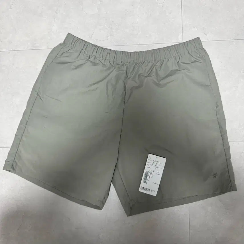 [BUNJANG] Goldwin Nylon Shorts Arid Beige / goldwin 나일론 쇼츠