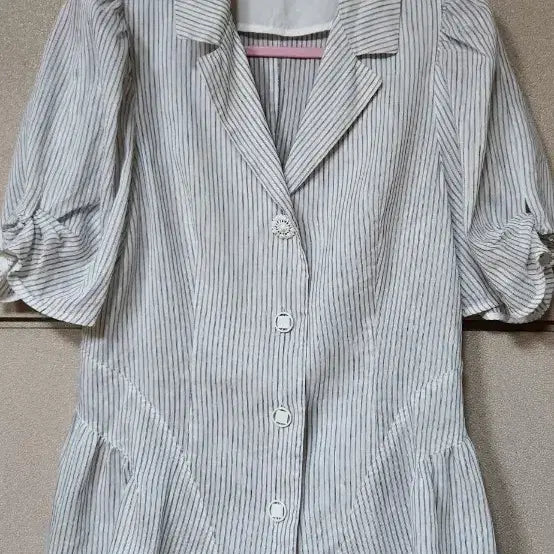 [BUNJANG] DEWL Stripe Peplum Blouse / 듀엘스트라이프 페플럼 블라우스