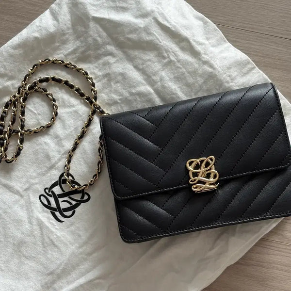 [BUNJANG] Louis Quatorze Quilting Chain Crossbody Bag / 루이까또즈 퀄팅 체인 크로스백