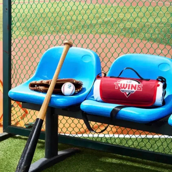 [BUNJANG] LG Twins Foldable Cushion Picnic Mat (New) / (정가이하 / 미개봉) LG 트윈스 폴더블 쿠션 피크닉 매트