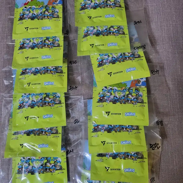 [BUNJANG] SEVENTEEN Joshua Toast Keyring Full Member Set / 세븐틴 이삭토스트 키링 전멤버 세트.