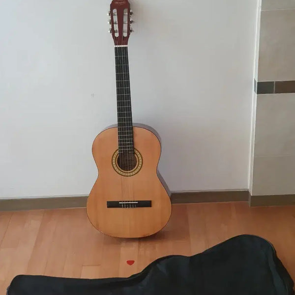 [BUNJANG] Maple Classic Acoustic Guitar with Bag & Picks / Maple 클래식 통기타 (가방 & 기타Pick.포함)판매합니다^^