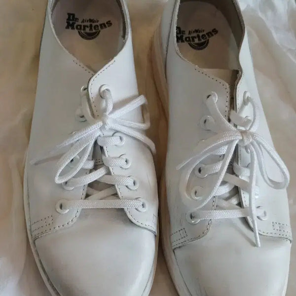 [BUNJANG] Dr. Martens White Sneakers Size 270 / 닥터마틴 화이트 스니커즈 270
