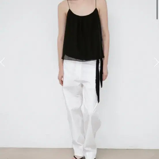 [BUNJANG] Monoha Sheer Shirring Sleeveless Black / 모노하 쉬어 셔링 슬리브리스 블랙