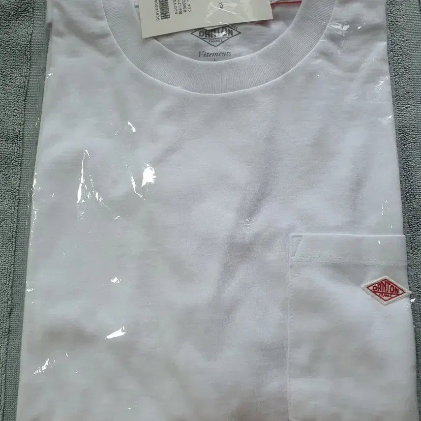 [BUNJANG] Dan ton Short Sleeve T-Shirt White XL / 단톤 반팔티 화이트xl