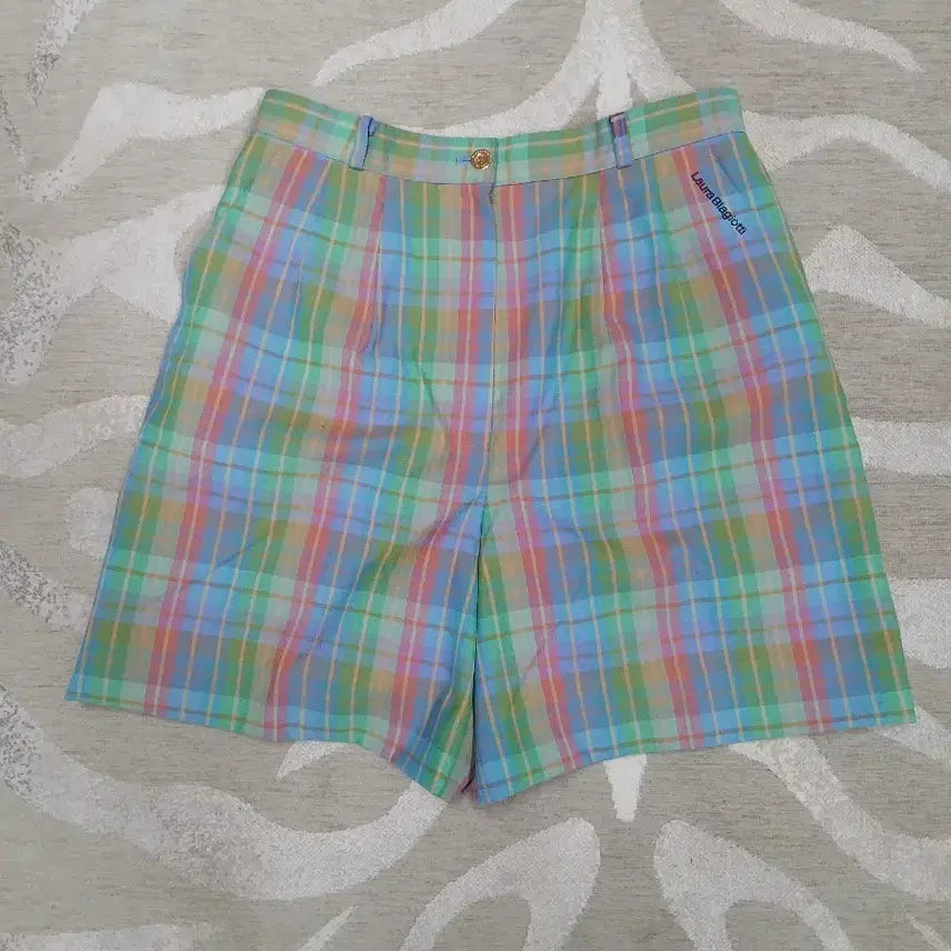 [BUNJANG] Laura Biagiotti Vintage Check Pattern High-Waisted Shorts / 빈티지 로라비아조티 체크 패턴 반바지