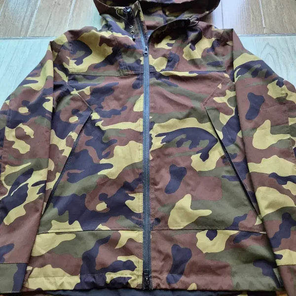 [BUNJANG] Vintage Japanese Camouflage Windbreaker Jacket (L) / 일본빈티지 카모플라주 바람막이 L