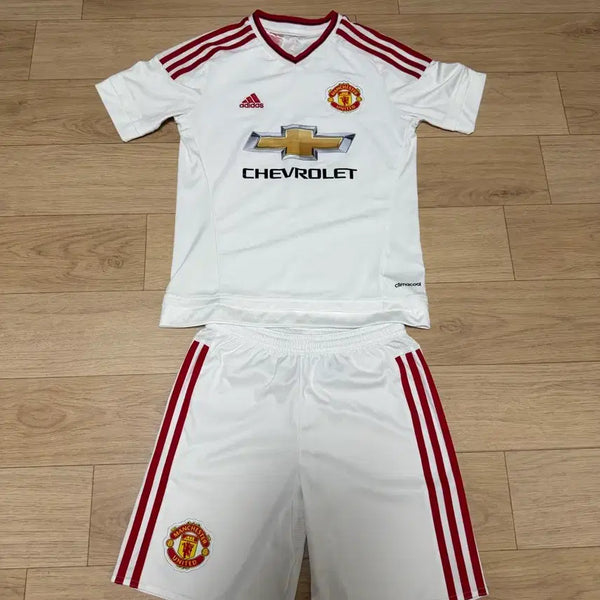 [BUNJANG] Adidas Manchester United Youth Away Jersey Set Size 11-12 / 아디다스 맨유 어웨이 유니폼(size 11-12)