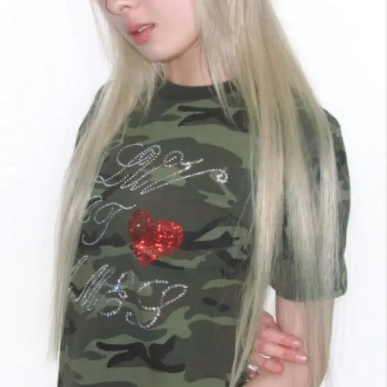 [BUNJANG] AMESS Worldwide Hotfix Short-Sleeve T-Shirt / 아메스 월드 와이드 핫픽스 반팔