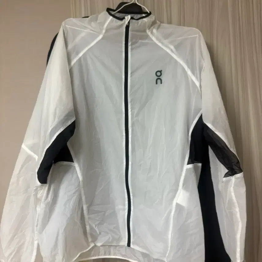 [BUNJANG] Onrunning Zero Jacket M / (오늘만 가격내림) 온러닝 제로자켓 m