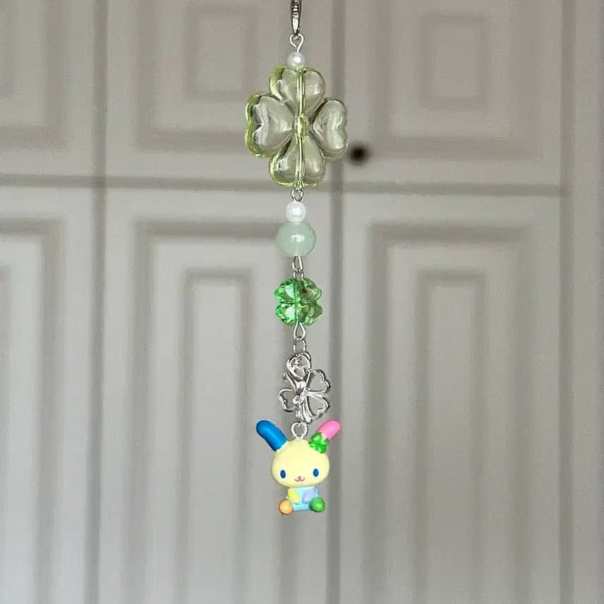 [BUNJANG] Sanrio Usahana Four-Leaf Clover Keychain / 산리오 우사하나 네잎클로버 키링