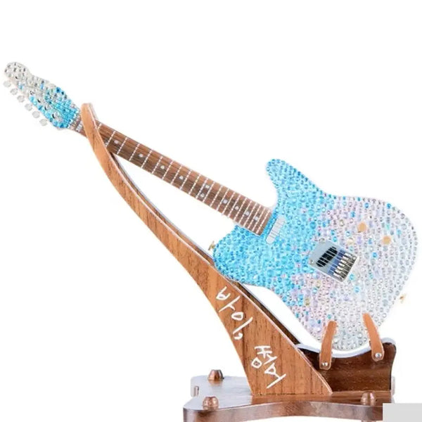 [BUNJANG] IU BY SUMMER Miniature Guitar Set (Sealed) / 아이유 바이썸머 미니어처 기타세트 (미개봉)