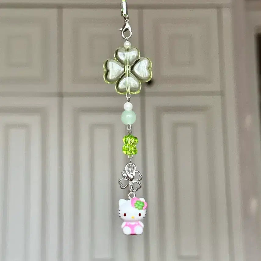 [BUNJANG] Sanrio Hello Kitty Four Leaf Clover Keyring / 산리오 헬로키티 네잎클로버 키링