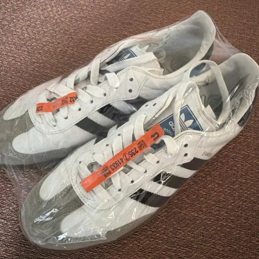 [BUNJANG] Adidas Vegan Samba Sneakers - Size 270 / 아디다스 비건 삼바 스니커즈 270