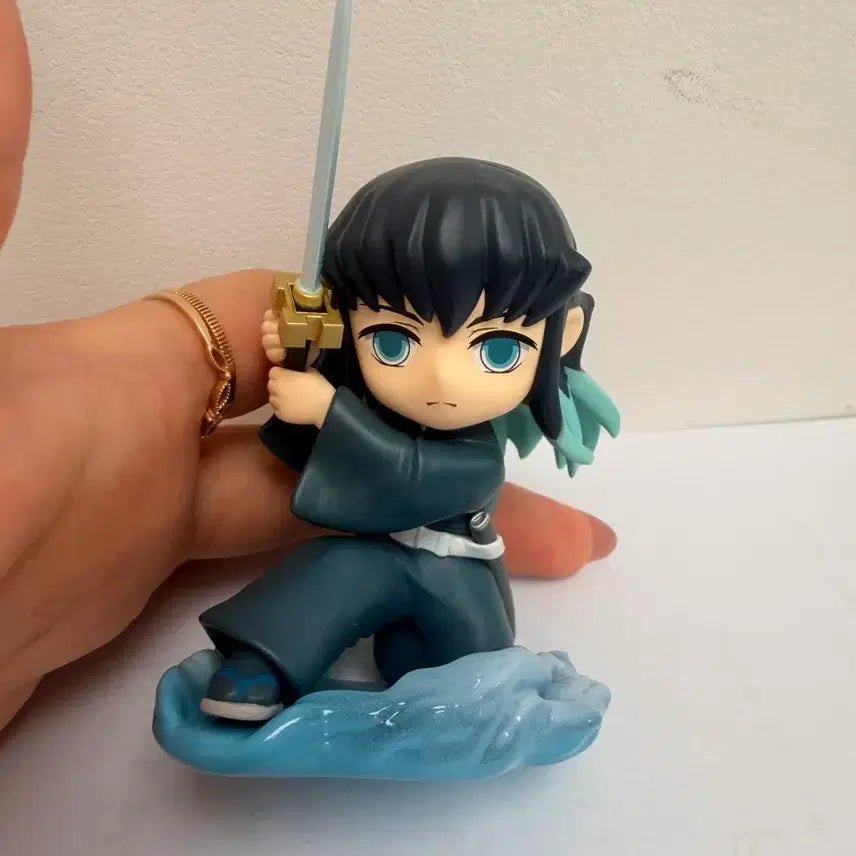 [BUNJANG] Demon Slayer Muichiro Tokito Pop Mart Figure / 귀멸의 칼날 무이치로 팝마트 피규어