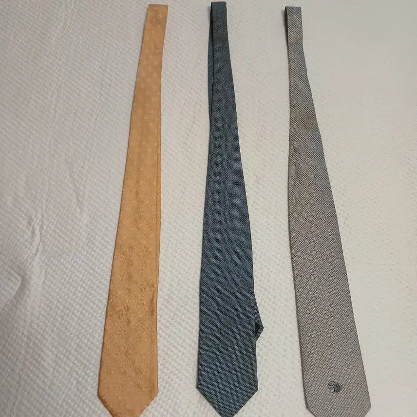 [BUNJANG] Luxury Necktie Bundle Set (5 pieces) / 명품 넥타이 3종 외 총 5개