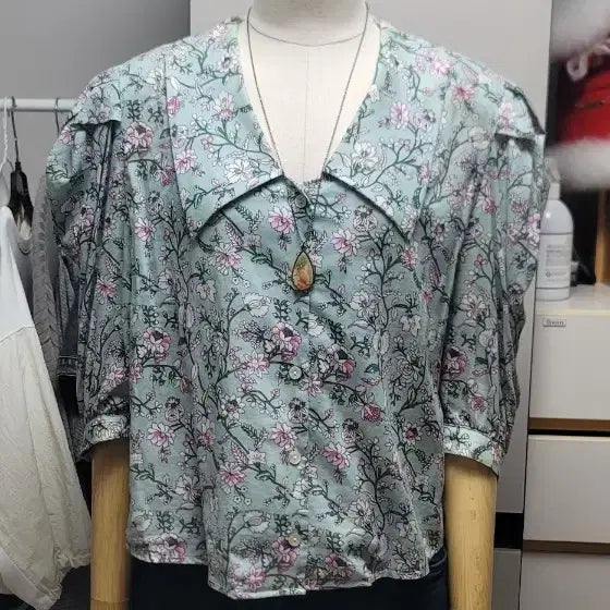 [BUNJANG] Vintage Flower Pattern Blouse / 빈티지 플라워 패턴 블라우스