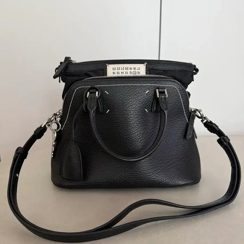[BUNJANG] Maison Margiela 5AC Small Black Bag / 메종마르지엘라 5AC 블랙 스몰