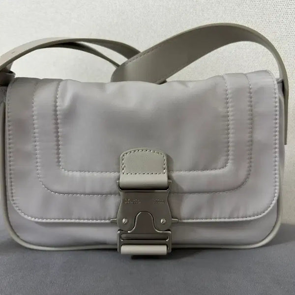 [BUNJANG] Matinkim Mini Buckle Bag Light Grey / 마뗑킴 미니 버클백 라이트 그레이