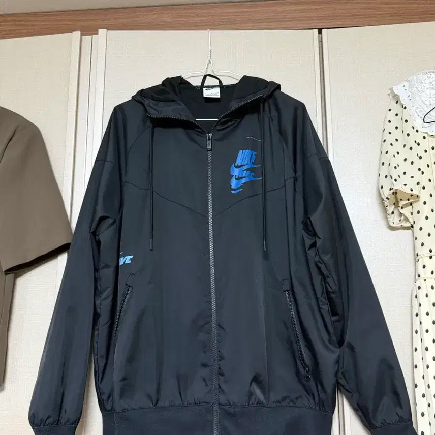 [BUNJANG] Nike Windbreaker Jacket / 나이키 바람막이
