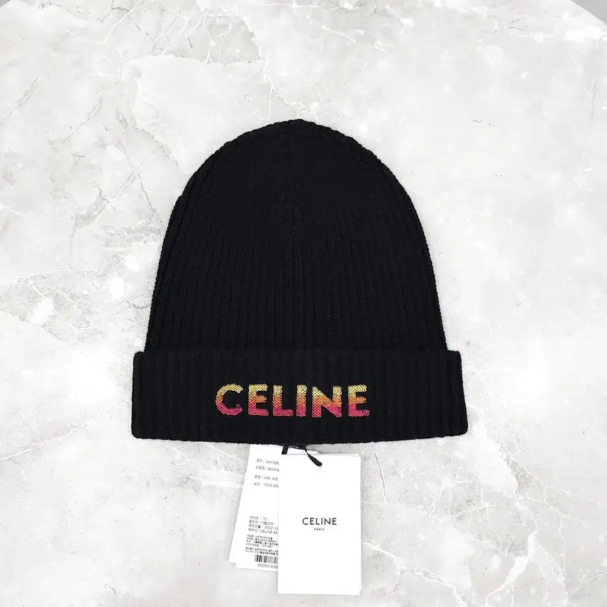 [BUNJANG] Celine Gradient Logo Beanie TU / 셀린느 그라데이션 로고 비니 2A07Z666Q