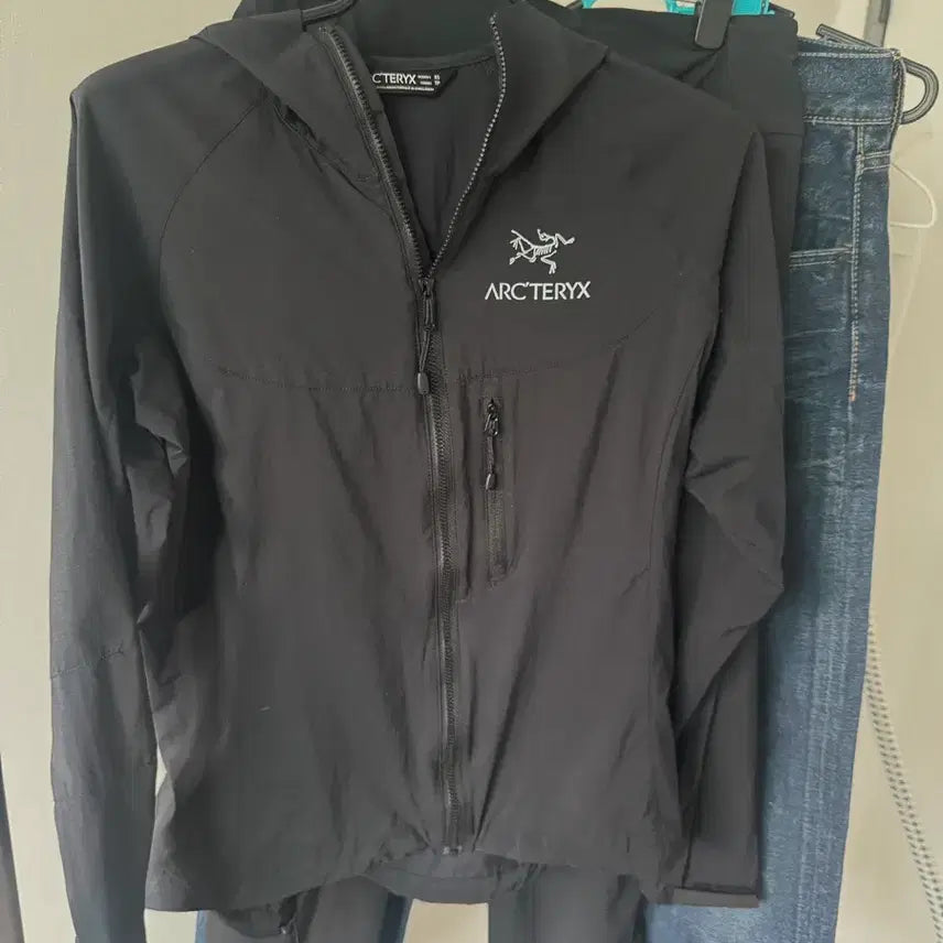 [BUNJANG] Arc'teryx Squamish Hoody Women's XS Black / 아크테릭스 스쿼미시 후디 여성 XS 블랙