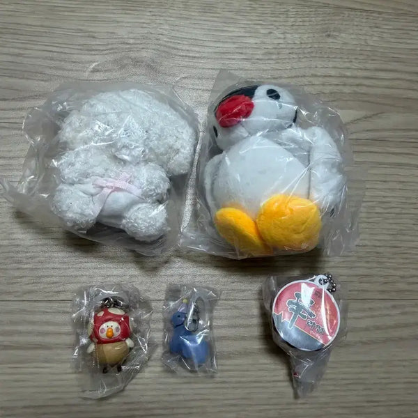 [BUNJANG] Pingga, Josiemaru, Gacha Keyrings / 인형 키링(핑가, 조세마루), 가챠(신라면, 버섯 오리, 공룡)