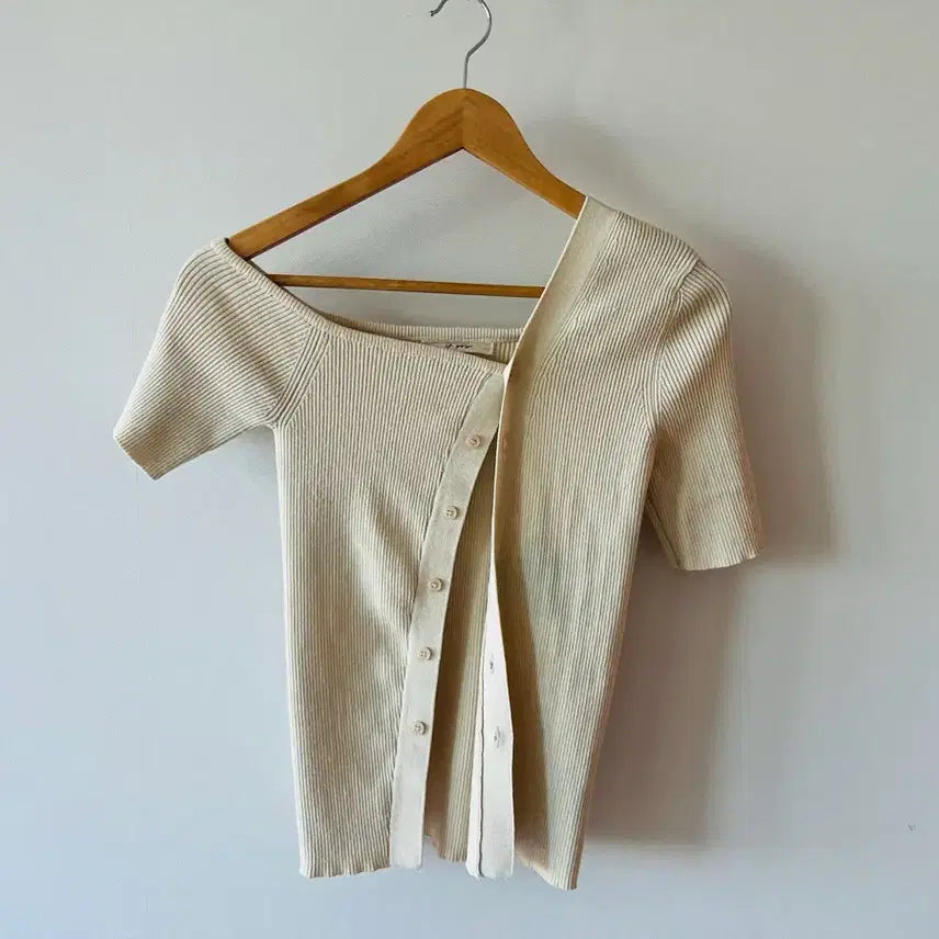 [BUNJANG] If you Diagonal Button Square Neck Ribbed Knit Short Sleeve T-shirt - Ivory (S) / [정품] 이프유 (If you) 사선 버튼 스퀘어넥 골지 니트 반팔티 / 아이보리 (S)