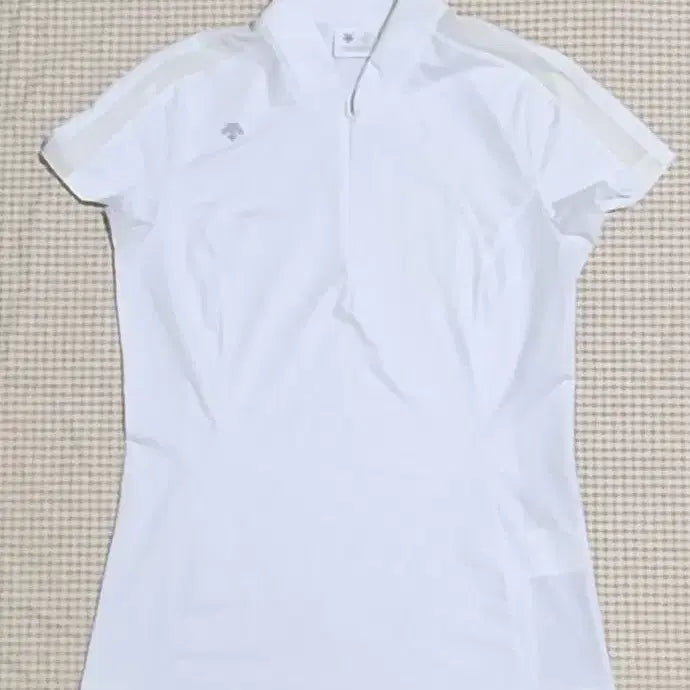 [BUNJANG] Descente Golf Women's Short Sleeve T-Shirt Size 90 / 데상트골프 여성반팔티셔츠 사이즈 90