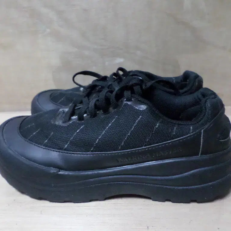 [BUNJANG] Walking Master "Mulkung" Sneakers / 후루룩구제3 250 워킹마스터 물컹 운동화 스니커즈 260811