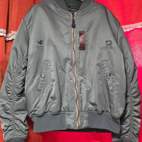 [BUNJANG] Olive Green Flight Jacket (100-105 Size) / 항공점퍼 100~105 사이즈
